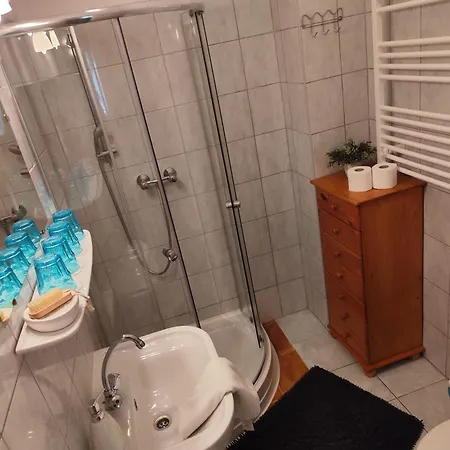 招待所 Bazilika Vendeghaz 埃格尔
