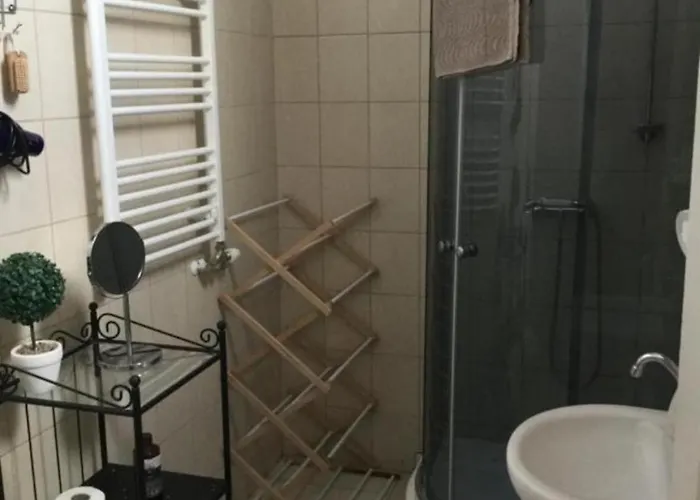 Bazilika Vendeghaz 招待所 3*